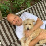 Perro Feliz - Familia Feliz